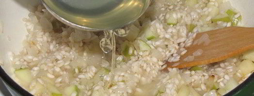 яблочное ризотто с копченым лососем. Шаг 9