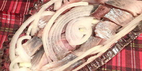 Селедка с луком