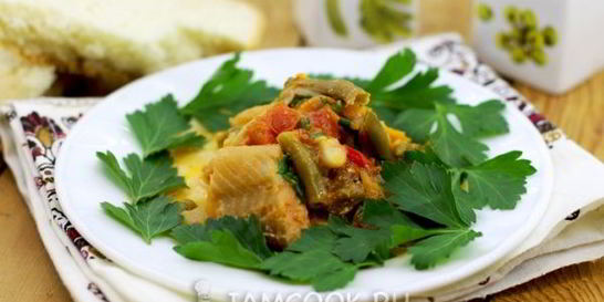 Треска тушеная с овощами в мультиварке