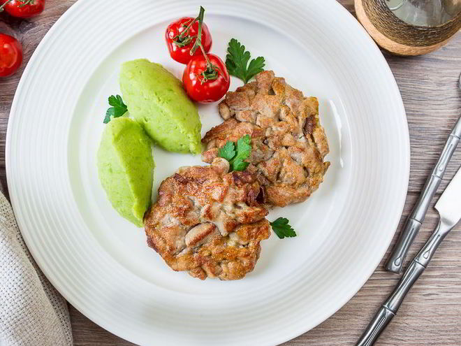 Рецепт рубленых шницелей из свинины с грибами