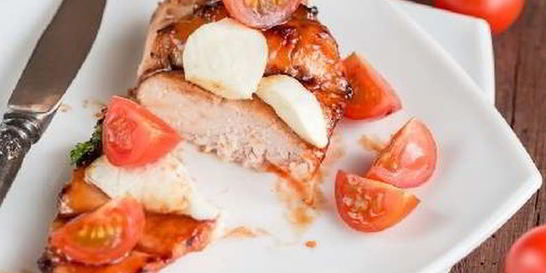 Шницель из индейки помидоры-моцарелла