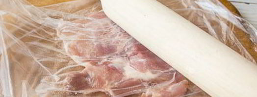 шницель из курицы с томатным салатом. Шаг 4