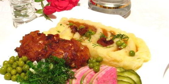 Шницель по-министерски с маслом