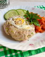 Свиной шницель с сыром и яйцом в мультиварке