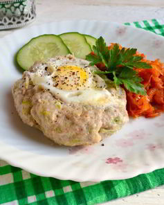 Свиной шницель с сыром и яйцом в мультиварке