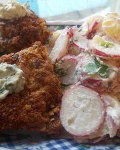 Венские ореховые шницели со сливочным картофельным салатом