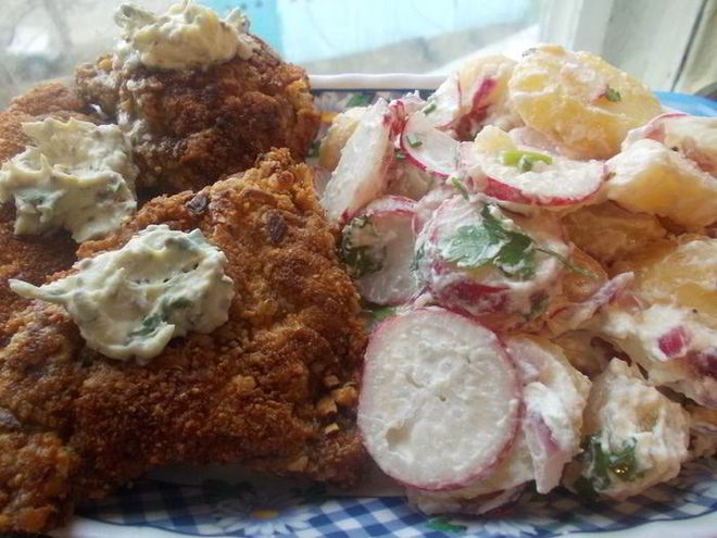 Рецепт венских ореховых шницелей со сливочным картофельным салатом