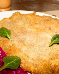 Венский шницель из парной телятины в хрустящей корочке