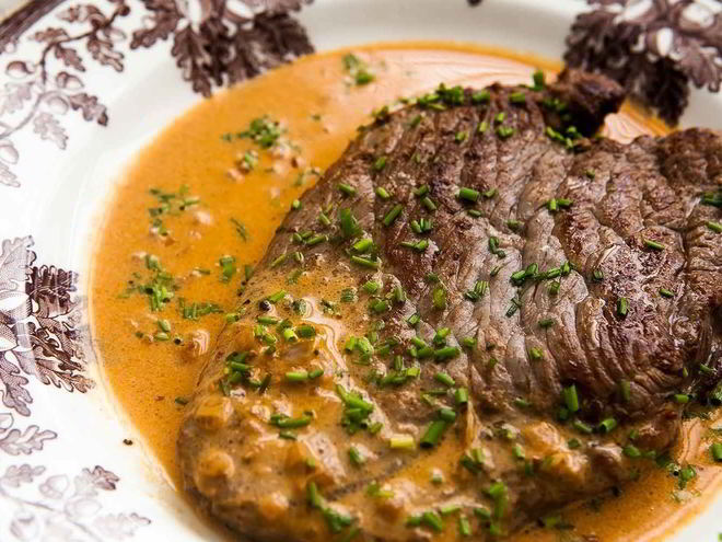 Рецепт говяжьего стейка с соусом