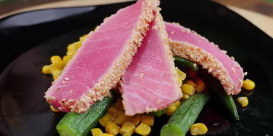 Рыбный стейк из тунца