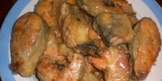 Стейк из горбуши на сковороде