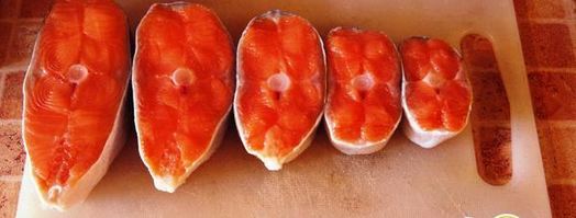 стейк из кижуча в соке красного апельсина. Шаг 3