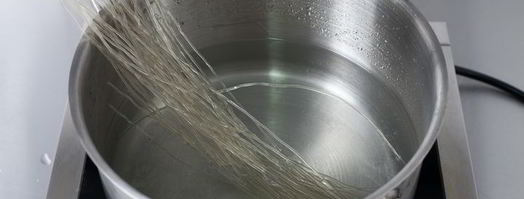 стеклянная лапша с креветками. Шаг 3