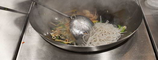 стеклянная лапша с креветками. Шаг 9