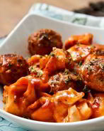 Куриные тефтели в томатном соусе