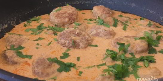 Очень нежные тефтели в томатно-сметанном соусе