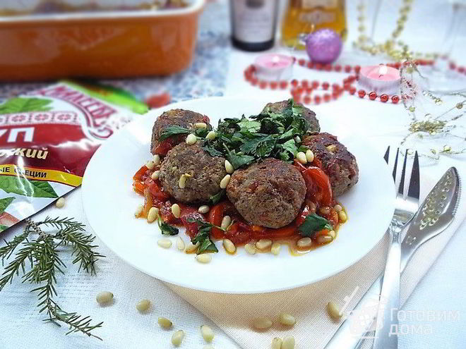 Рецепт тефтелей из баранины с томатным соусом и кедровыми орешками