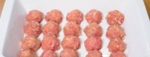 тефтели с моцареллой в томатном соусе. Шаг 8