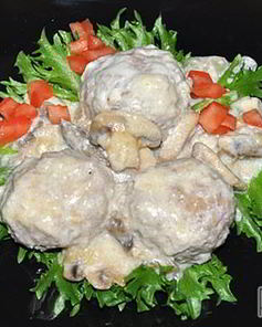 Тефтели в сырно-грибном соусе