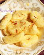 Ленивые вареники с шафраном и лимонной цедрой