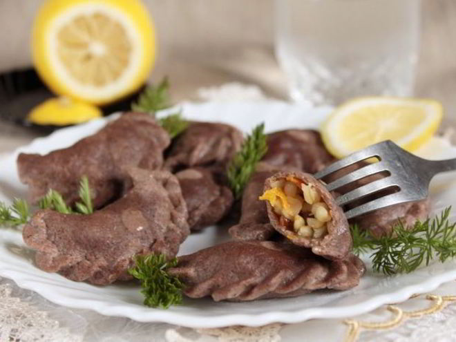 Рецепт вареников из льняного теста с булгуром