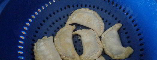 вареники из заварного теста с вишней. Шаг 16