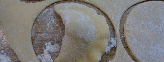 вареники из заварного теста с вишней. Шаг 8