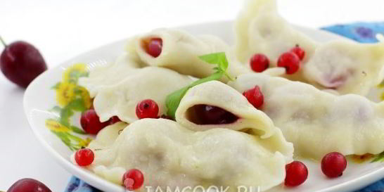 Вареники с черешней