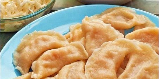 Вареники с капустой и салом