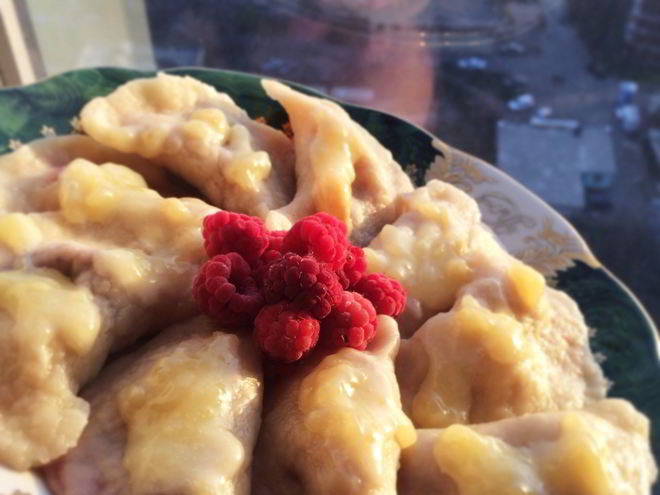 Рецепт вареников с малиновой начинкой