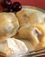 Вареники с вишней и манкой на пару