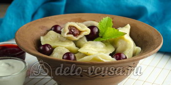 Вареники с вишней