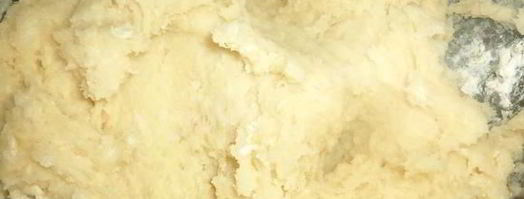 заварные вареники с клубникой на пару. Шаг 4