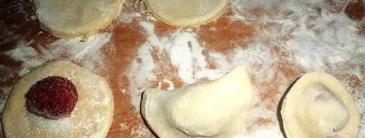 заварные вареники с клубникой на пару. Шаг 6