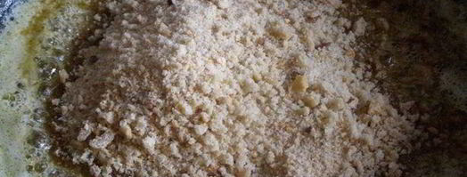 заварные клецки с клубникой и шоколадным соусом. Шаг 14