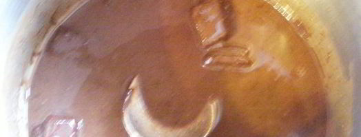 заварные клецки с клубникой и шоколадным соусом. Шаг 18