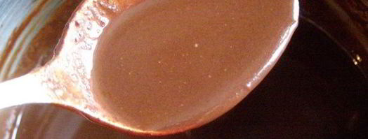 заварные клецки с клубникой и шоколадным соусом. Шаг 19