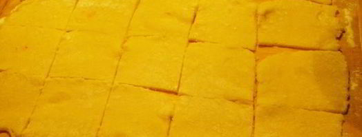 заварные клецки с клубникой и шоколадным соусом. Шаг 5