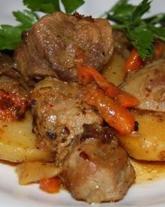 Домашнее жаркое со свининой в казане