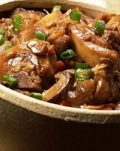 Жаркое из кролика в горшочках