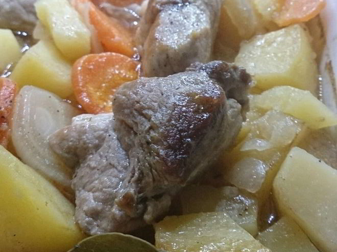 Рецепт жаркого из свинины и картофеля