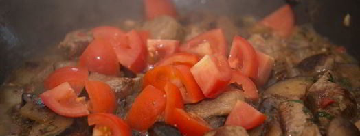 жаркое из свинины с острыми баклажанами и шампиньонами. Шаг 7