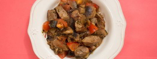 жаркое из свинины с острыми баклажанами и шампиньонами. Шаг 8