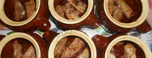 жаркое из свиных ребрышек с картошкой в горшочках. Шаг 8