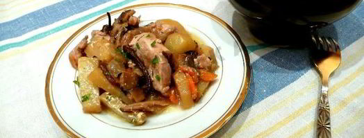 жаркое с грибами и картошкой в горшочках. Шаг 19