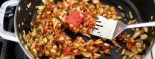 жаркое с рыбой и морепродуктами в томатном соусе. Шаг 3