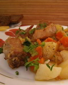 Жаркое со свиными ребрышками