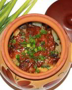 Жаркое в духовке со свининой и грибами