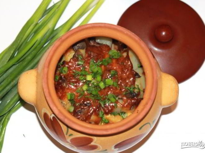 Рецепт жаркого в духовке со свининой и грибами