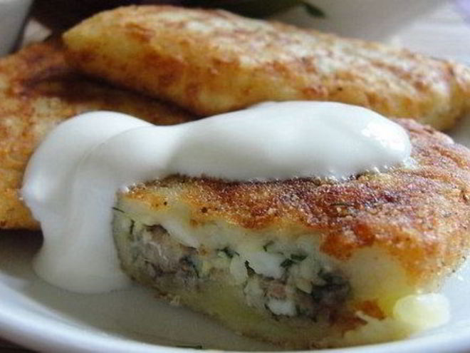 Рецепт картофельных зраз с начинкой из сардин